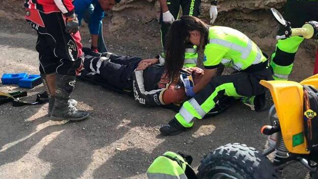 Herido tras perder el control de su quad