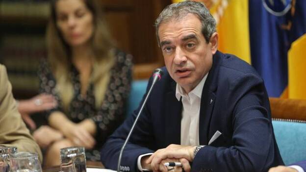 Moreno pide menos corsés para resolver la herencia de RTVC