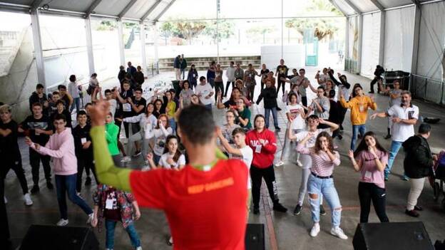 Moya sale a la calle para fomentar la inclusión social