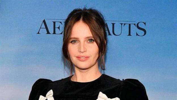 Felicity Jones está embarazada