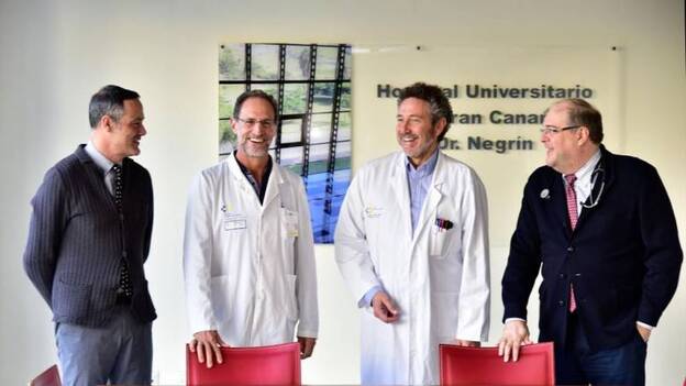 El hombre trasplantado de corazón «evoluciona favorablemente»