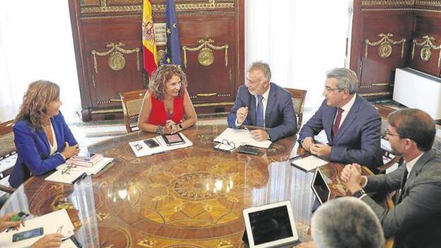 CC pide reinvertir en servicios esenciales el superávit discutido