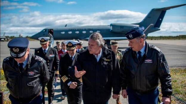 Chile busca contrarreloj avión militar perdido en Antártida con 38 pasajeros