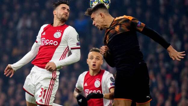 Un gol de Rodrigo clasifica al Valencia para los octavos de final