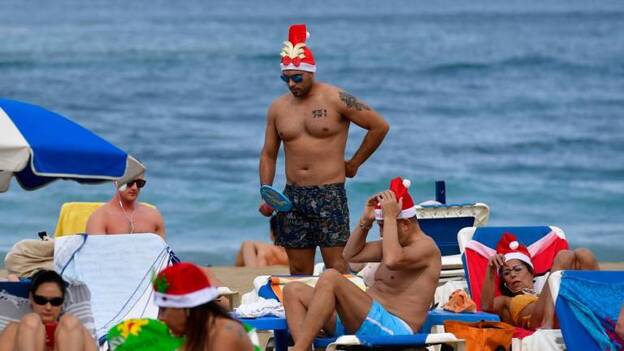 Papá Noel se recupera en Las Canteras