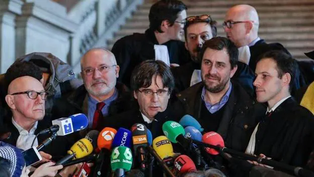 La Fiscalía plantea que el TJUE aclare si Puigdemont debe acatar la Constitución
