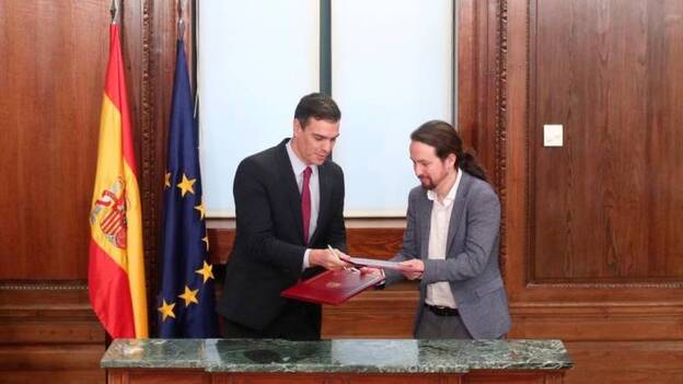 Política e información