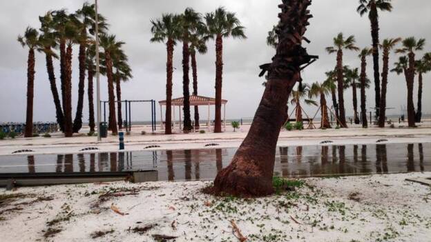 Málaga, sorprendida por el granizo