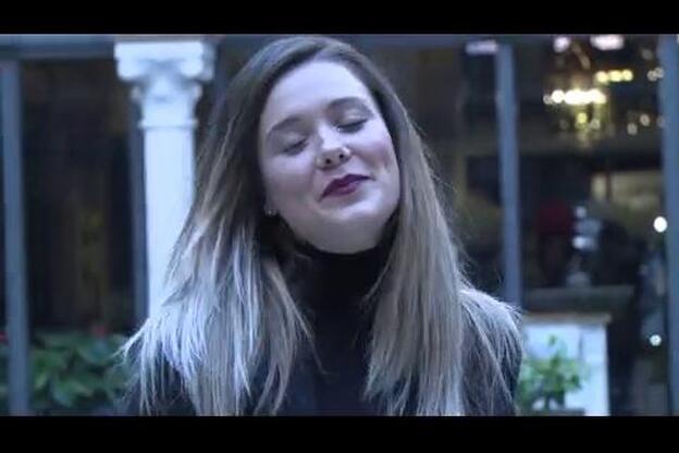 Lorena Gómez muestra la eco de su bebé