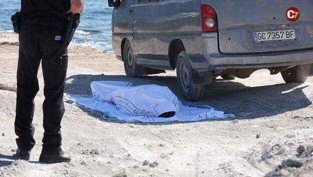 Fallece una buceadora en la playa del Cabrón