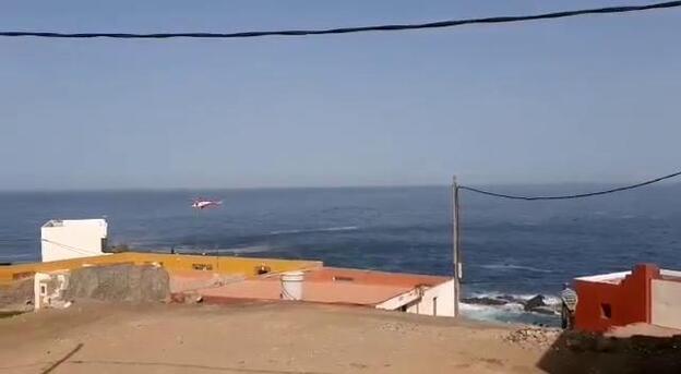 Rescatan a un bañista en apuros en Gáldar