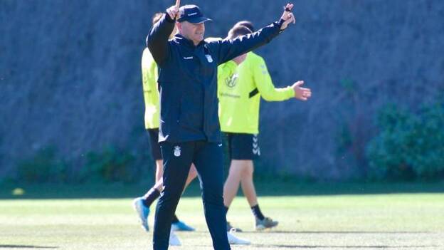 Pepe Mel: «Queremos ponérselo difícil al Dépor»