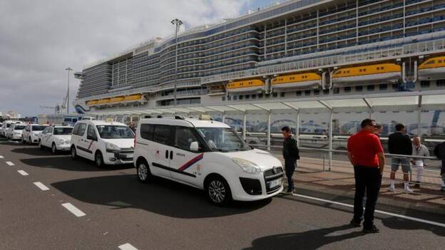 La revisión de tarifas del taxi de Arrecife sigue atascada