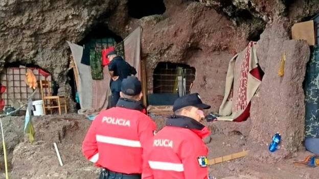 La Policía Canaria identifica a los ocupantes de la Cueva de los Canarios