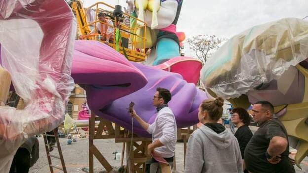 Los primeros monumentos falleros en Valencia