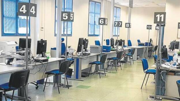 La administración, cerrada al público