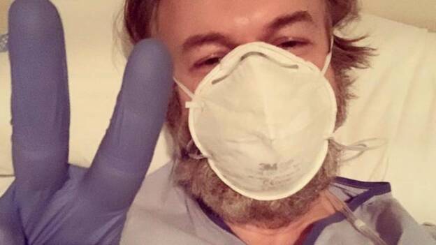 El actor Tristán Ulloa, ingresado por coronavirus