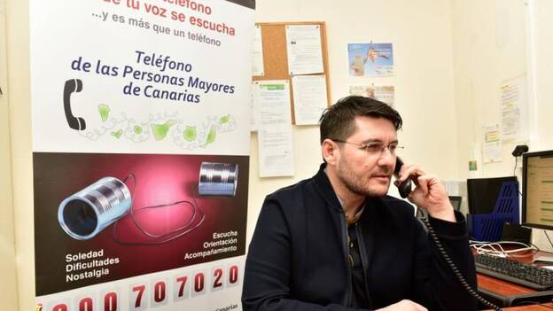 El Teléfono de las Personas Mayores triplica las llamadas