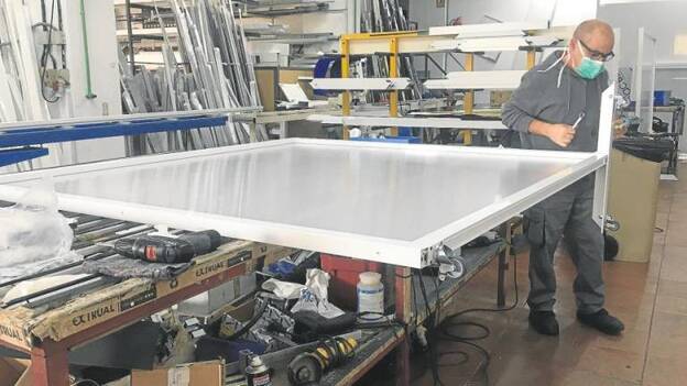 Las medidas por el coronavirus dejan sin existencias de metacrilato