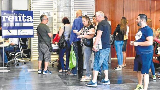 1.500 declaraciones de la Renta al minuto al inicio de la campaña