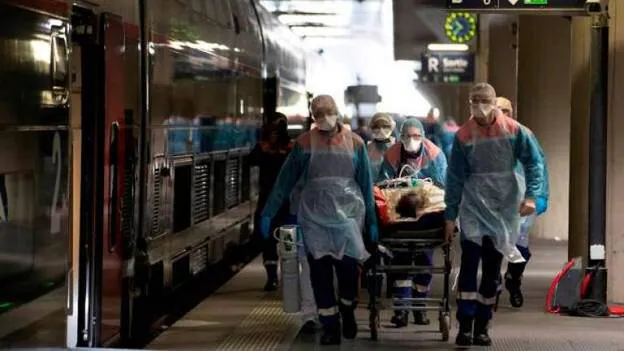 Francia recurre a trenes de alta velocidad para trasladar enfermos