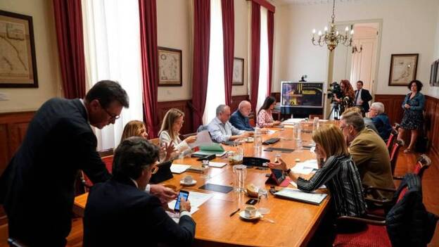 El Parlamento canario renuncia al aumento salarial del 2%