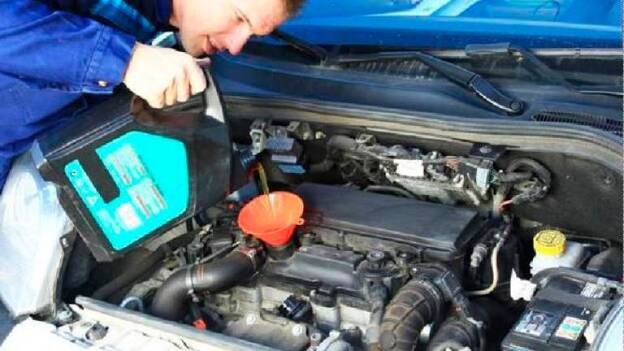 Coches parados en la cuarentena