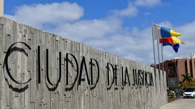 Intentó acabar con la vida de su mujer en Gran Canaria