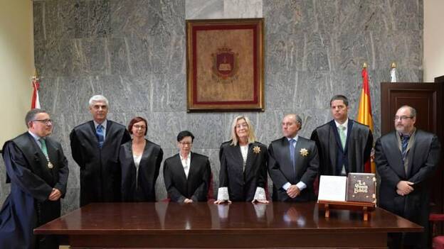 Los procuradores también rechazan el plan de choque