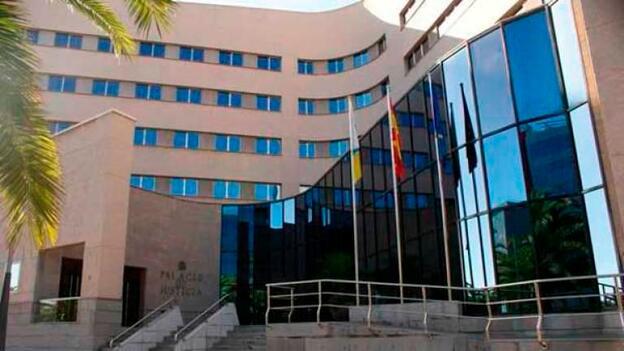 Asaltan un supermercado a punta de cuchillo