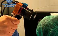 Los artificieros de la policía participan en el diseño de un detector del coronavirus en los objetos