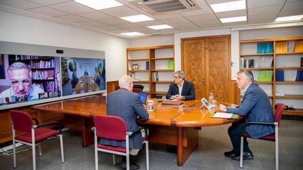 El comité de expertos de Canarias ve condiciones para rebajar confinamiento