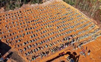 Las víctimas del coronavirus son enterradas en fosas comunes en Manaos