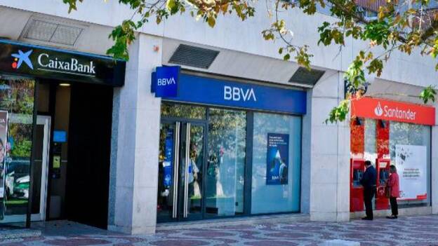 Los bancos adelantan una semana el paro