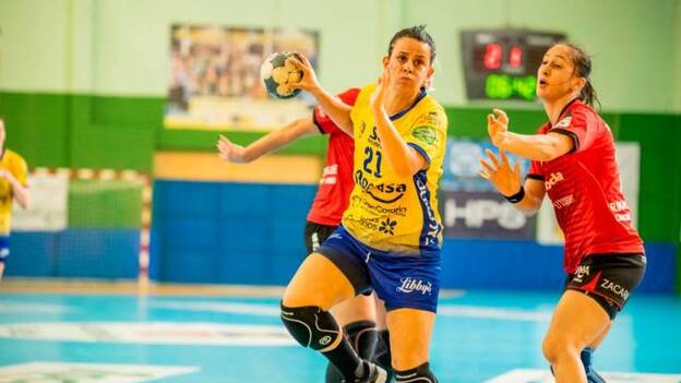 El Rocasa renueva a su capitana María González