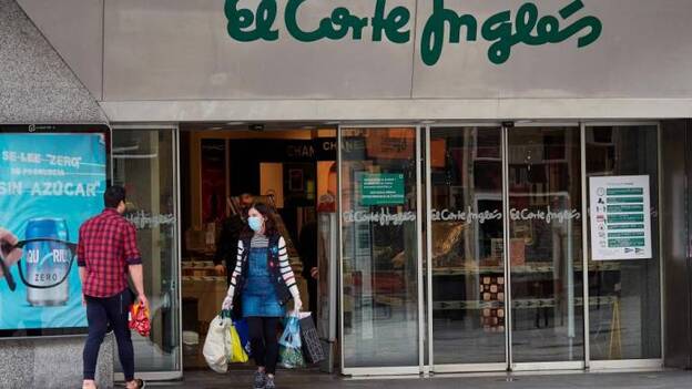 Los grandes comercios de Canarias piden abrir el 11