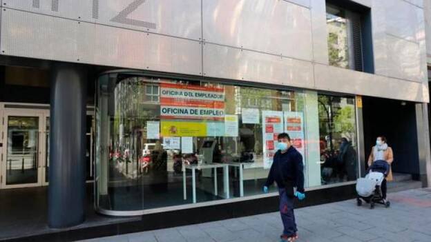 Abril destruye 550.000 empleos y deja más de 280.000 parados