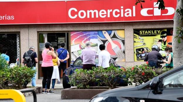 Solo abre el 20% del comercio y un 3% de restaurantes