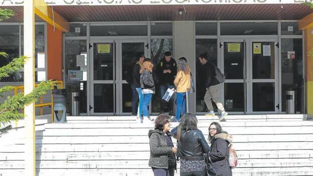 El Gobierno deroga el sistema de horquillas en las tasas universitarias