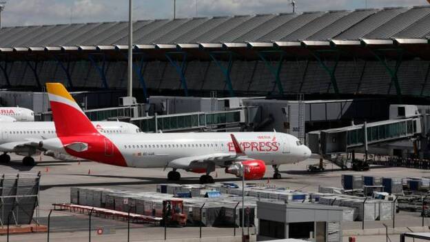 Facua denuncia a Iberia por incumplir la separación en un vuelo a Gran Canaria