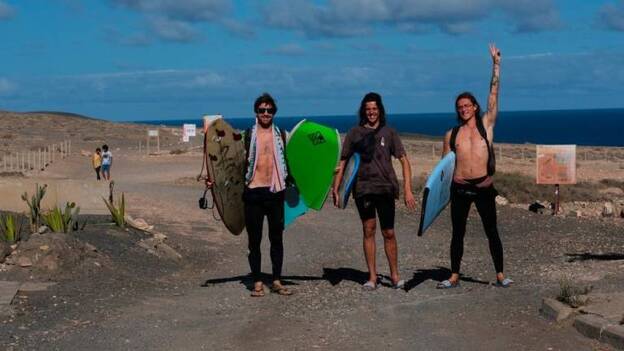 La Pared recupera el pulso con el surf