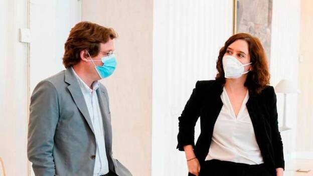 Crece la polémica por el alojamiento de Ayuso