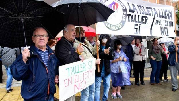 La oposición al varadero no se detiene