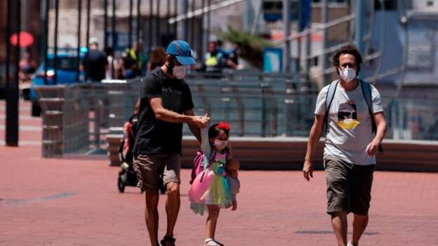 Más de 100 euros al mes en mascarillas quirúrgicas