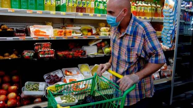 Los canarios valoran con un 7,5 la oferta comercial en alimentación y hogar