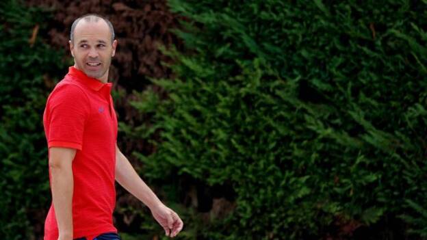 El Atlético Paso atrae la atención y capital de Andrés Iniesta