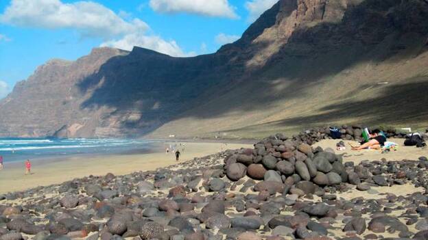 Mordido mientras se bañaba en Famara