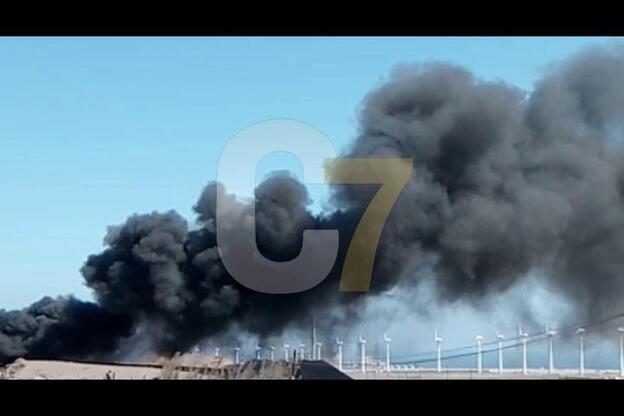 Fuego en una escombrera en Pozo Izquierdo