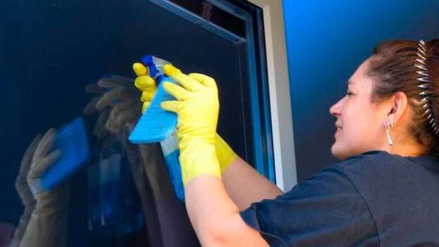 Récord: Casi seis millones de personas cobrarán mañana el paro