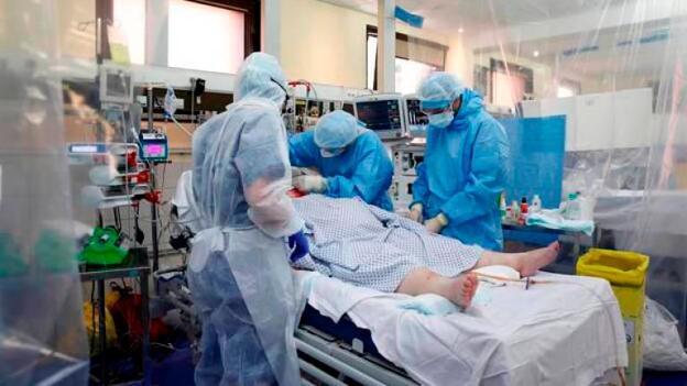 La OMS registra 2.730 fallecimientos más que Sanidad